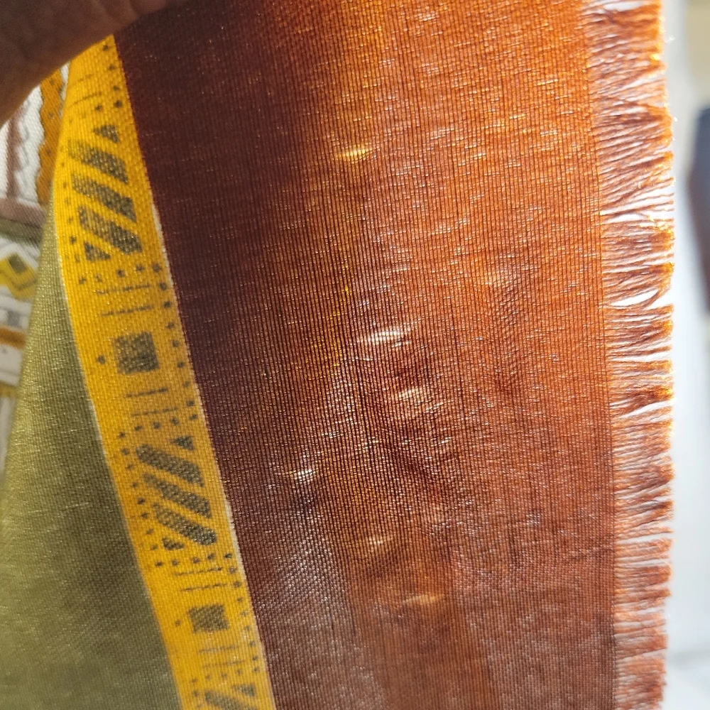 Vintage Large Woman's Wool Fringe OSCAR Scarf/Wrap